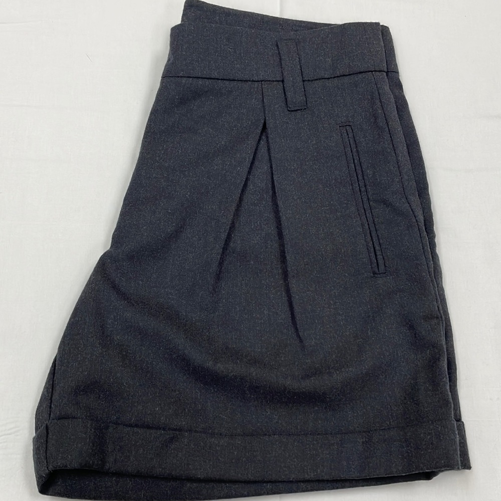 NWOT Garnet wool shorts sz 8
